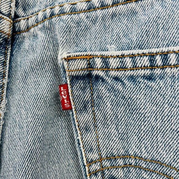 VTG Levi's 550 Denim Relaxed Fit Straight Jeans Medium Wash Blue Mens Size 38x32 - Picture 8 of 9